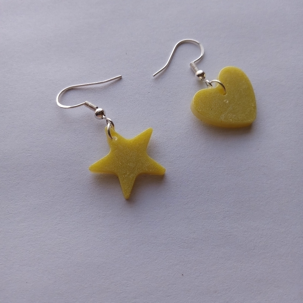 Yellow resin earrings